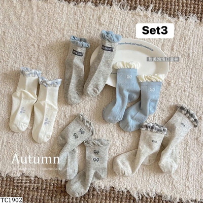 TC1902 SET 4 ĐÔI TẤT DÀI CHO BÉ