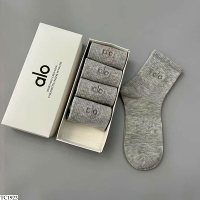 TC1923 HỘP 5 ĐÔI TẤT ALO