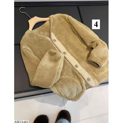 AM15461 ÁO KHOÁC LÔNG CỪU CÓ CÚC