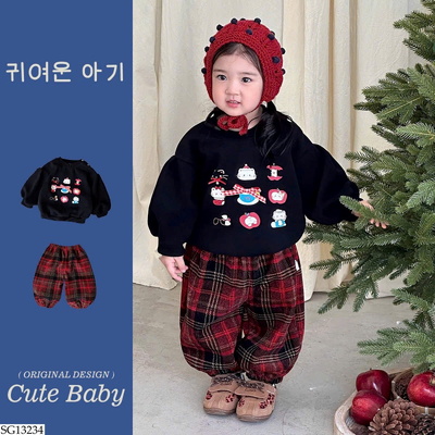 SG13234 SET ÁO NỈ KITTY MIX QUẦN KẺ CARO BG