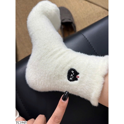 TC1945 SET 10 ĐÔI TẤT LÔNG CỔ CAO CHO NỮ 