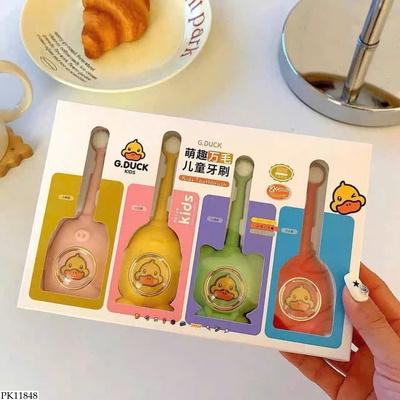 PK11848 SET 4 BÀN CHẢI ĐÁNH RĂNG CHO BÉ