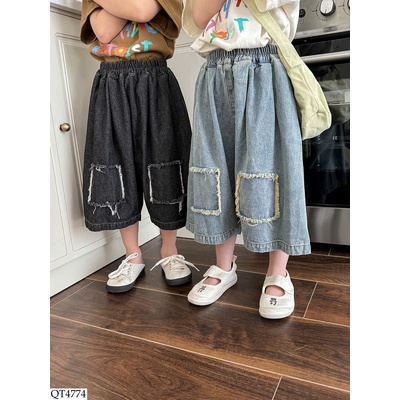 QT4774 JEANS LỠ ỐNG RỘNG VÁ GỐI