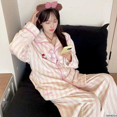 SM4054 BỘ NGỦ LÔNG HELLO KITTY KUTE