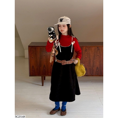 SG0148 ÁO ĐỎ PHỐI YẾM CHO BG