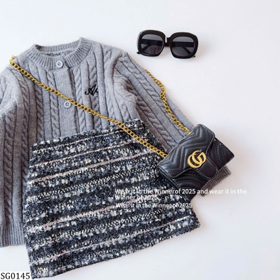 SG0145 SET ÁO LEN CARDIGAN PHỐI CHÂN VÁY