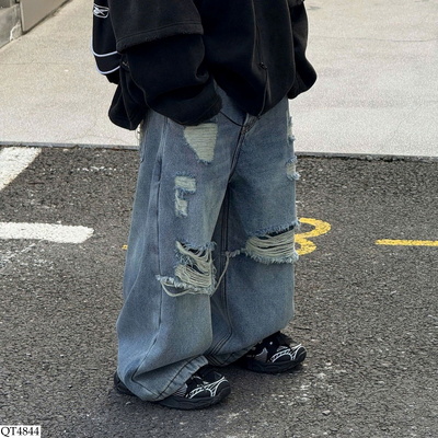 QT4844 QUẦN JEAN RÁCH TAIRU BT