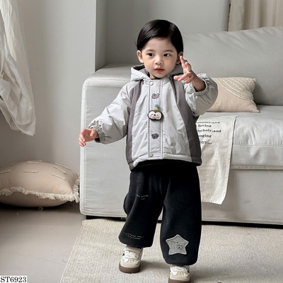 ST6923 ÁO KHOÁC CÓ MŨ PHỐI MÀU PHỐI QUẦN NỈ BT