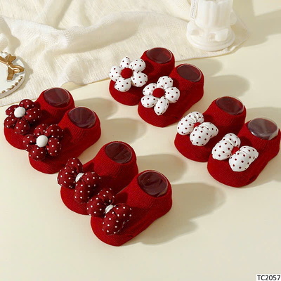 TC2057 TẤT LƯỜI ĐỎ GẮN HOA