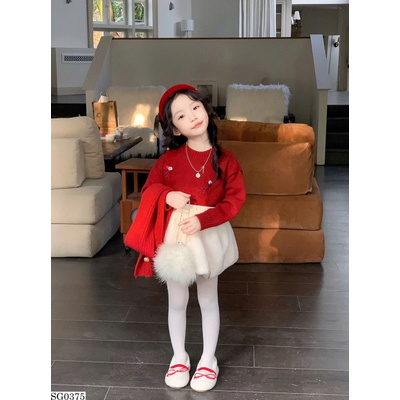 SG0375 ÁO LEN ĐỎ PHỐI CHÂN VÁY NGẮN BỒNG BG