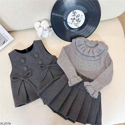 SG0538 SET VEST XÁM MIX ÁO LEN CỔ BÈO BG