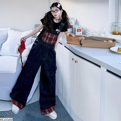 SG0569 -GIÁ MỚI 17/12 -SET QUẦN YẾM JEANS KẺ CARO PHỐI ÁO THUN BG