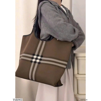 TM6902 TÚI TOTE PHỐI KẺ THỜI TRANG
