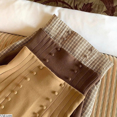 VM3499 CHÂN VÁY CHỮ A NÚT TRÒN NỮ