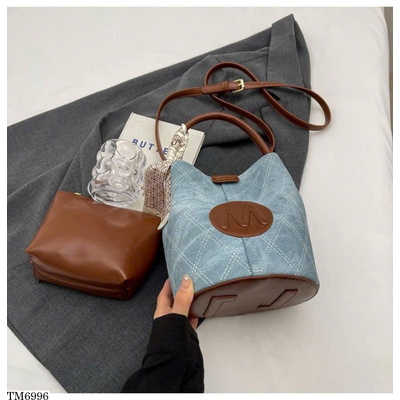 TM6996 TÚI XÁCH TRÒN MINI CHỮ M