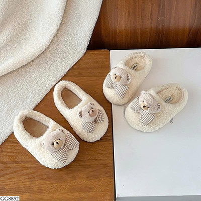 GG8852 GIÀY/ SỤC LÔNG GẤU CUTE