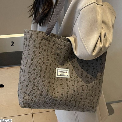 TM7039 TÚI TOTE HỌA TIẾT NỮ