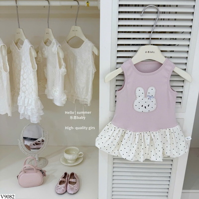 V9082 VÁY THỎ CHẤM BI BG