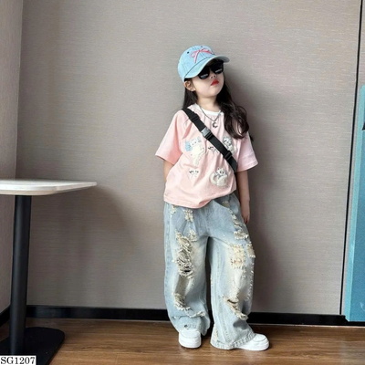 SG1207 SET ÁO THUN KITTY MIX QUẦN JEANS RÁCH BG