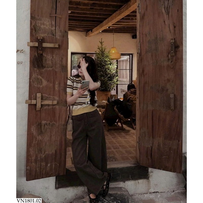 VN1801.02 QUẦN JEANS SUÔNG NÂU