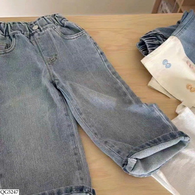 QG5247 QUẦN JEAN PHỐI TÚI KITTY BG