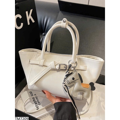 TM7209 TÚI XÁCH NỮ KÈM MÓC KHÓA