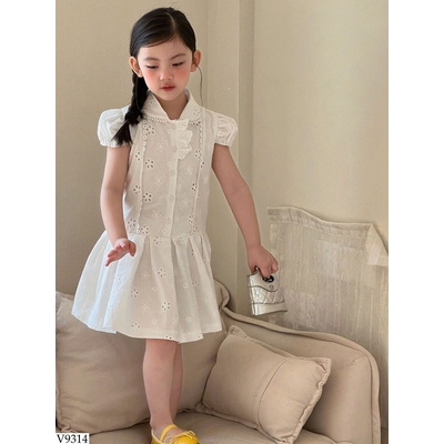 V9314 VÁY THÊU HOA CỔ BẺ BG