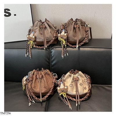 TM7256 TÚI XÁCH KÈM MÓC KHÓA NỮ