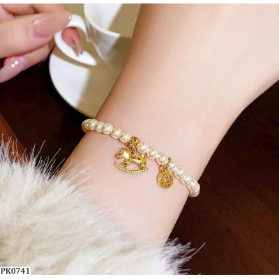 PK0741 LẮC TAY CHARM NGỰA GOLICC
