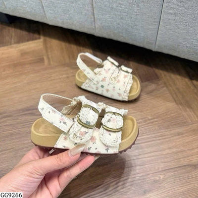 GG9266 DÉP SANDAL HOA NHÍ