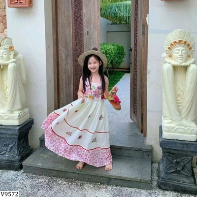 V9572 VÁY 2 DÂY HOA DÁNG DÀI