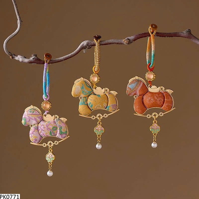 PK0771 MÓC TREO TRANG TRÍ NGỰA CỔ ĐIỂN