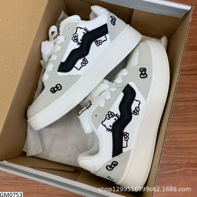GM0753 GIÀY SNEAKER HELLO KITTY ĐẾ BÁNH MÌ
