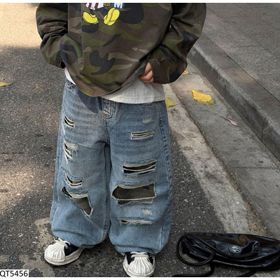 QT5456 JEANS SUÔNG RÁCH VÁ GỐI FANSHU