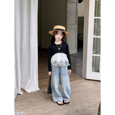 SG2224 ÁO THUN CHẤM BI PHỐI QUẦN JEAN KITTY