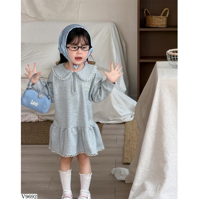 V9692 ĐẦM THUN CỔ SEN ĐUÔI CÁ