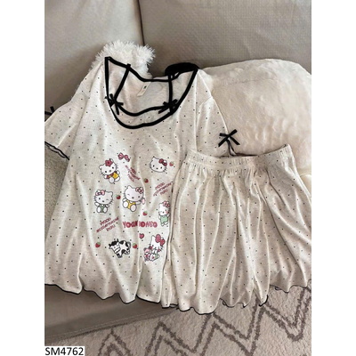 SM4762 BỘ MẶC NHÀ CHẤM BI KITTY