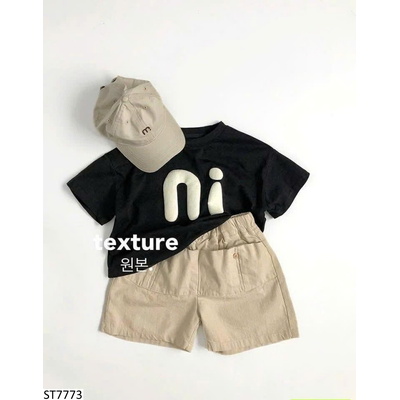 ST7773 SET ÁO CHỮ MIX QUẦN SHORT TÚI SAU CHO BÉ