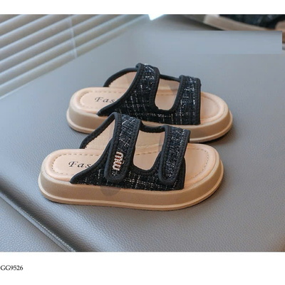 GG9526 GIÀY QUAI NGANG BÉ HOT TREND