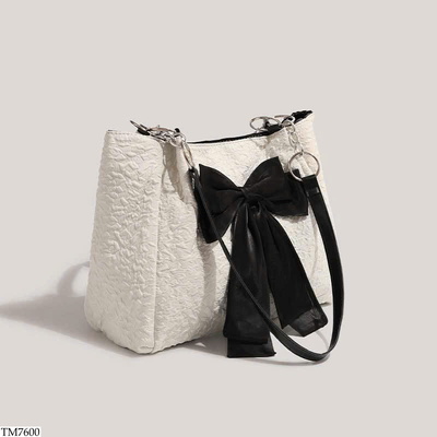 TM7600 TÚI TOTE NƠ ĐEN