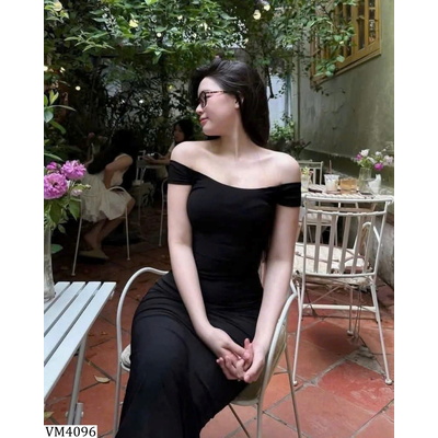 VM4096 VÁY TRỄ VAI DÁNG DÀI ĐUÔI CÁ