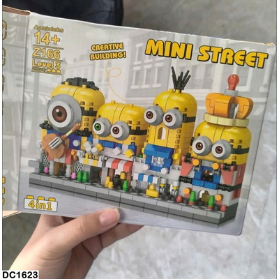 DC1623 SET 4 MINIONS