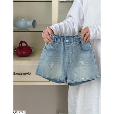 QG5746 QUẦN SHORT JEANS ĐÍNH ĐÁ BƯƠM BƯỚM