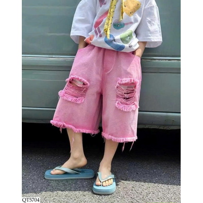 QT5704 SHORT JEANS HỒNG RÁCH GỐI