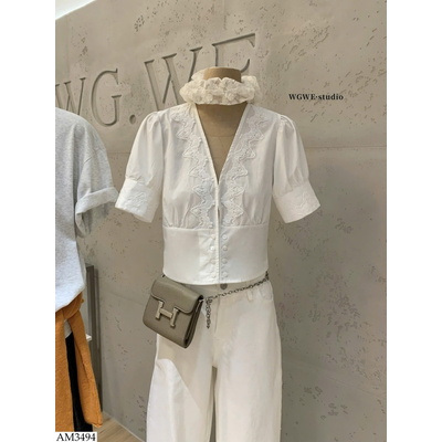 AM3494 ÁO SƠ MI CỔ V TAY LỠ W.G.W.E