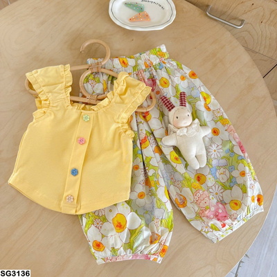 SG3136 SET ÁO SÁT NÁCH BÈO PHỐI QUẦN HOA CHO BÉ