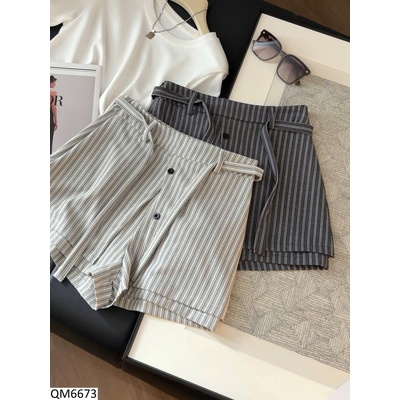 QM6673 QUẦN SHORT KẺ CHO NỮ ANNA