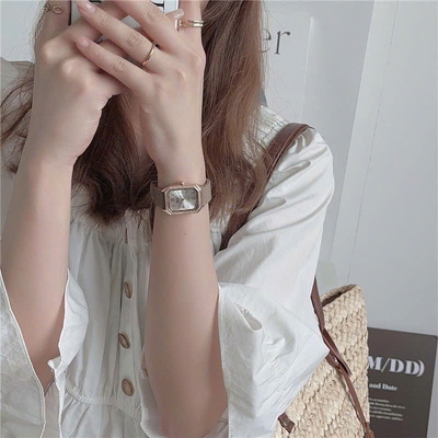 DH306 ĐỒNG HỒ ĐEO TAY 361