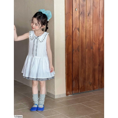 V0466 ĐẦM XÒE TRẮNG CỔ SEN TIỂU THƯ