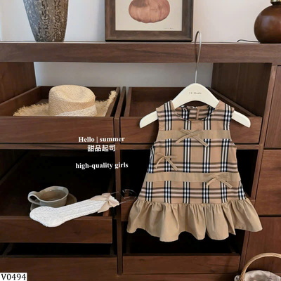 V0494 VÁY NƠ KẺ SÁT NÁCH